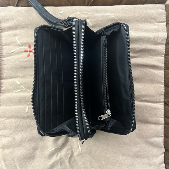 Kenneth Cole cross body bag - Picture 4 of 5